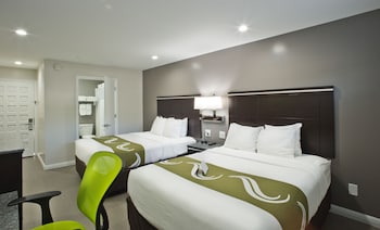 Room, 2 Queen Beds, Non Smoking