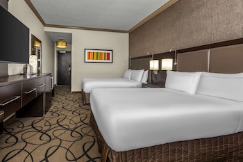 Deluxe Room, 2 Double Beds (Dream On)