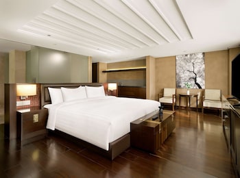 Banyan Room, 1 King Bed (No relaxation pool in room)