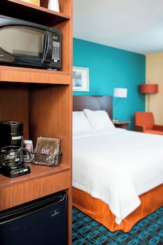Executive Suite, 1 King Bed with Sofa bed