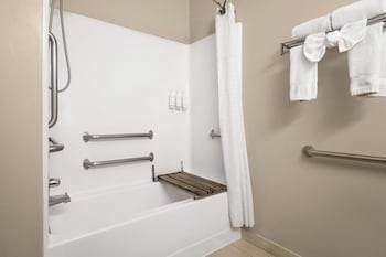 Room, 2 Queen Beds, Accessible, Non Smoking