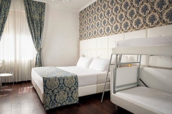Classic Quadruple Room