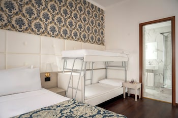 Classic Quadruple Room