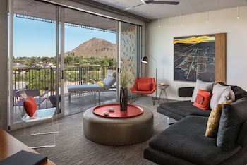 Two Bedroom Tower Suite King