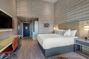 Superior Room, 1 King Bed, Non Smoking