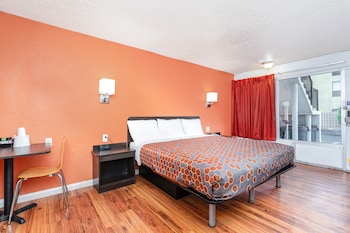 Room, 1 King Bed, Accessible Bathtub, Non Smoking