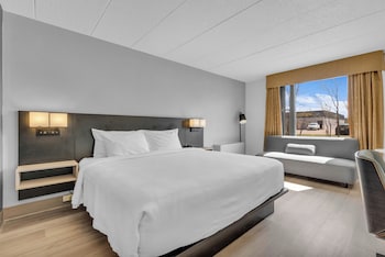 Superior Room, 1 King Bed