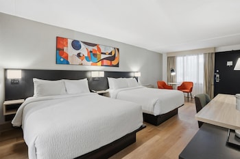 Suite, Multiple Beds, Non Smoking, Refrigerator & Microwave (Pet Friendly)