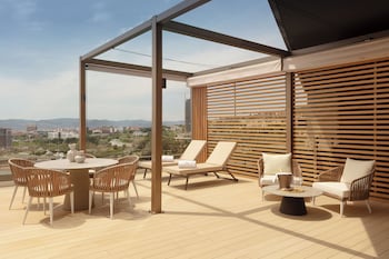 The Royal Penthouse Suite Red Level (2+2)