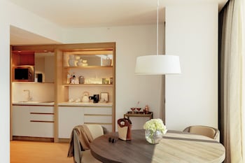 Red Level One Bedroom Master Suite