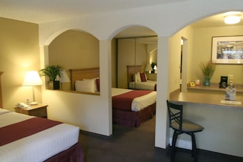 Standard Room, 2 Queen Beds, Non Smoking