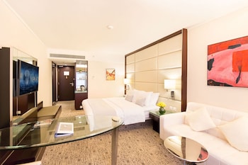 Club Superior Room