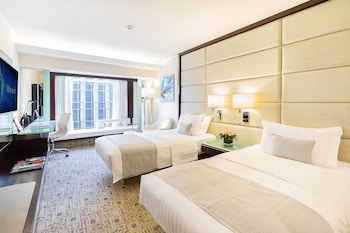 Club Deluxe Room
