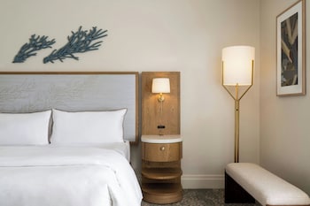 Banyan Ocean View One Bedroom King Suite, Newly Renovated