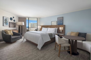 Tower Partial Ocean View King Bed, Newly Renovated