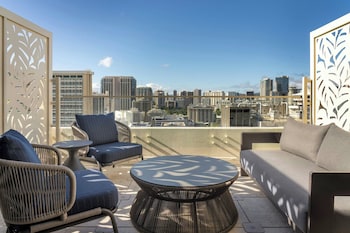 Penthouse, Non Smoking (SW-M)