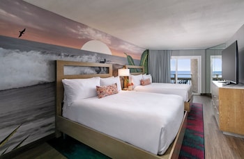 Premium Suite, 2 Queen Beds, Balcony, Ocean View