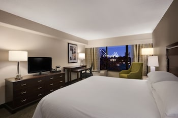 Deluxe Room, 1 King Bed, Accessible, Non Smoking (Mobility)