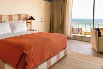 Oceanfront King Suite with Balcony