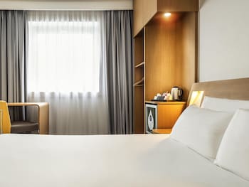 Classic Room, 1 Queen Bed, Accessible