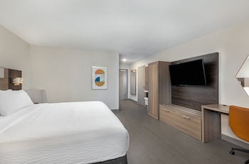 Standard Room, 1 King Bed, Accessible, Non Smoking (Communications, Mobility)