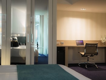 Deluxe Room, 1 King Bed with Sofa bed (Spa Room)