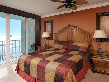 Condo, 2 Bedrooms, 2 Bathrooms, Sea Facing
