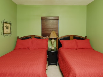 Condo, 2 Bedrooms, 2 Bathrooms, Sea Facing