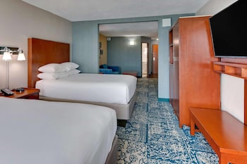 Suite, 2 Queen Beds, Non Smoking