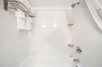 Suite, 1 King Bed