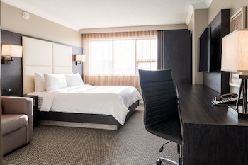 Premium Room, 1 Queen Bed with Sofa bed
