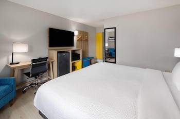 Room, 1 King Bed, Non Smoking