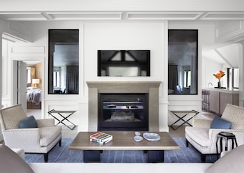Suite (Paepcke)