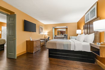 Suite, 1 King Bed, Non Smoking, Jetted Tub
