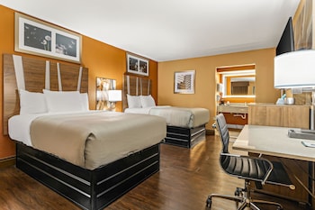 Standard Double Room, 2 Double Beds, Smoking