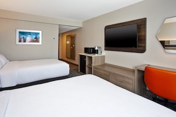 Standard Room, 2 Double Beds, Mobility Accessible (Communications)