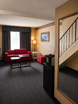 Loft, 1 Queen Bed, Non Smoking (One-Bedroom Loft Suite)