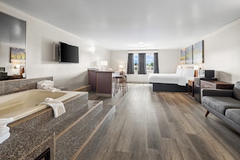 Studio Suite, 1 King Bed, Non Smoking
