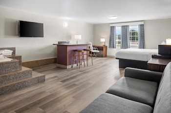 Studio Suite, 1 King Bed, Non Smoking