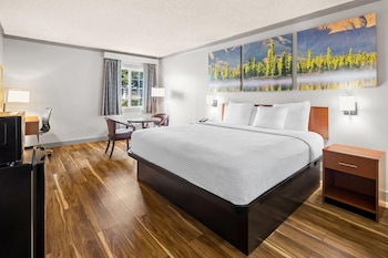 Standard Room, 1 King Bed