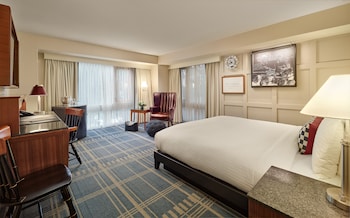 Deluxe Room, 1 King Bed