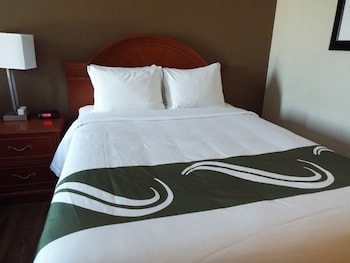 Standard Room, 2 Queen Beds, Non Smoking
