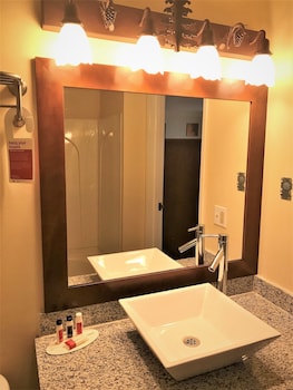 Studio Suite, 1 King Bed, Non Smoking