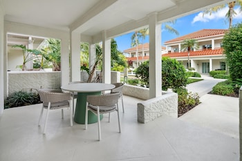 King Villa Suite