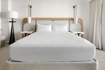 Coastal View One King Bed