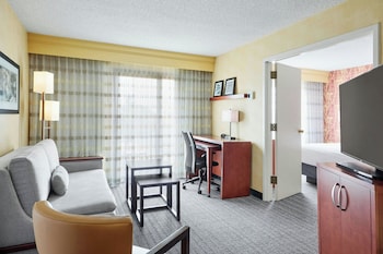 Suite, 1 Bedroom, Hearing Accessible, Balcony
