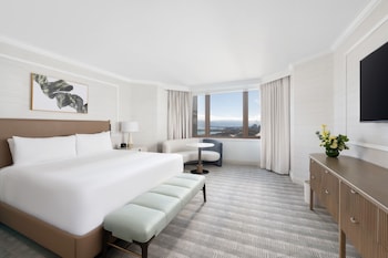 Room, 1 King Bed, Park View (Signature Parkview Gold King)