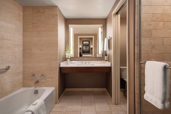 Deluxe Room, 1 King Bed, Shower Grab Bars, City View