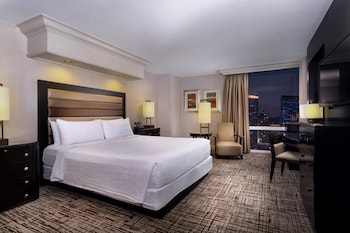 Deluxe Spa Room