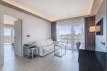 Executive Junior Suite (2+2)